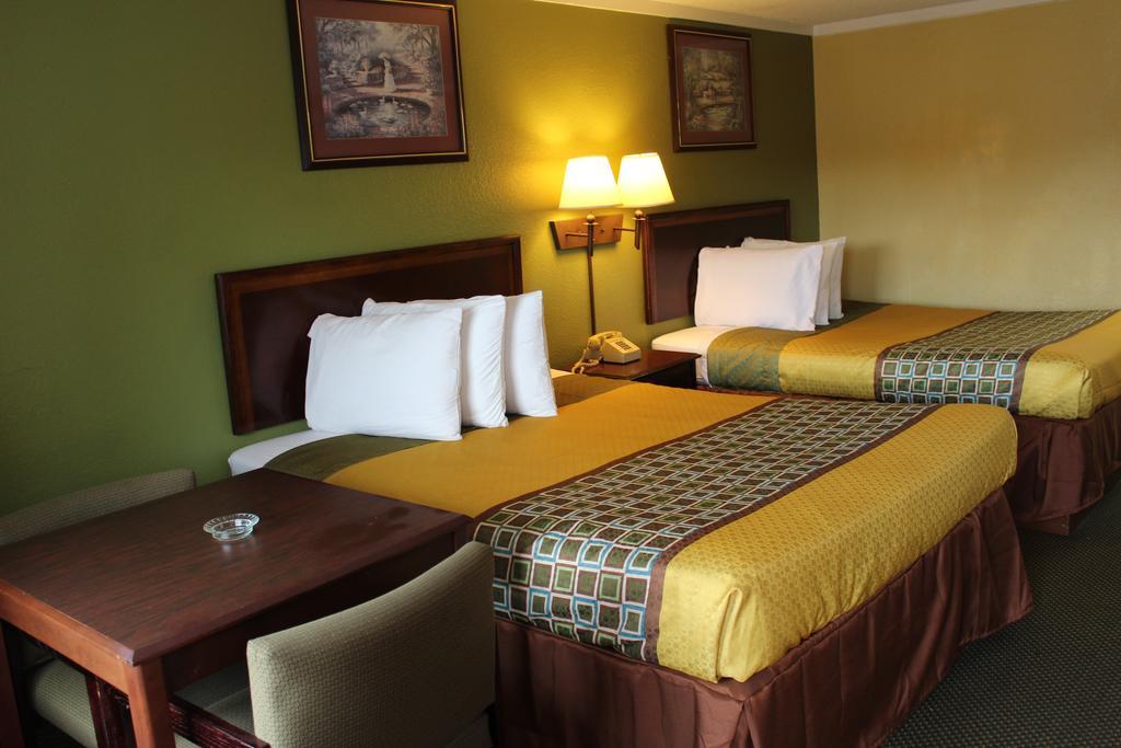 America'S Best Value Inn Conyers Exterior photo