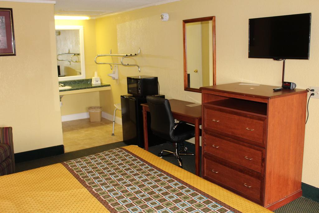 America'S Best Value Inn Conyers Exterior photo